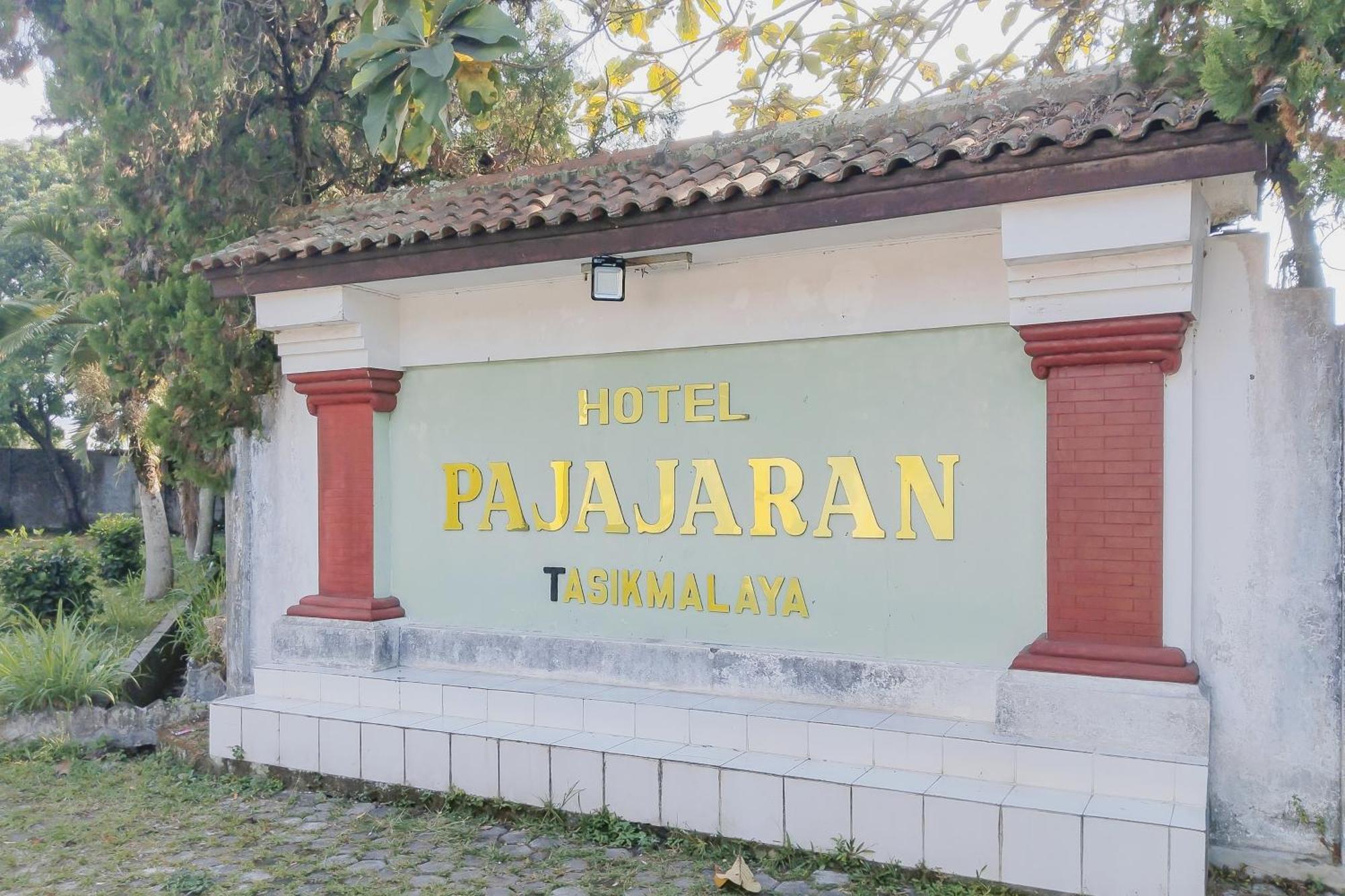 Reddoorz At Hotel Padjajaran Tasikmalaya Exterior photo