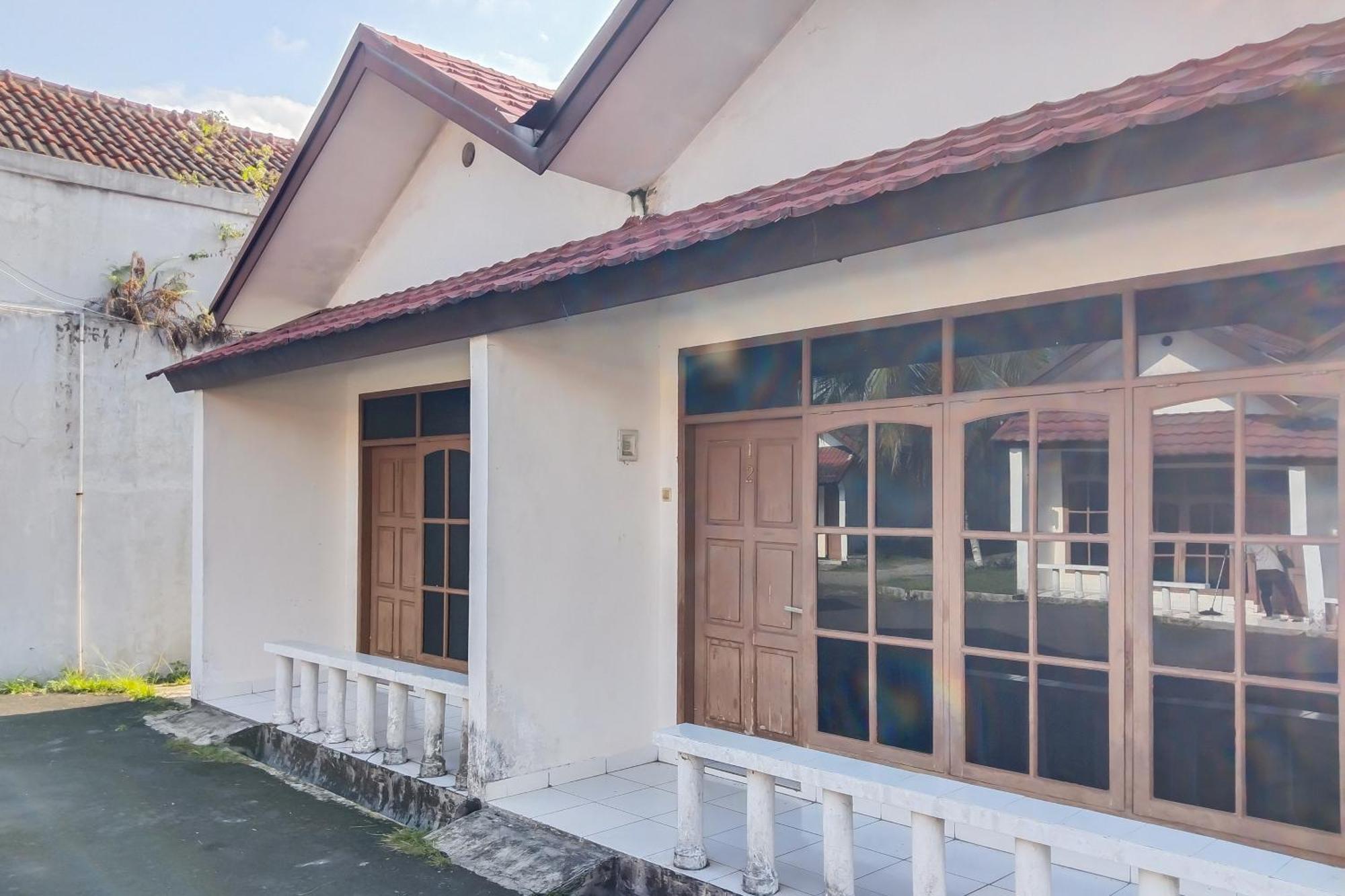 Reddoorz At Hotel Padjajaran Tasikmalaya Exterior photo